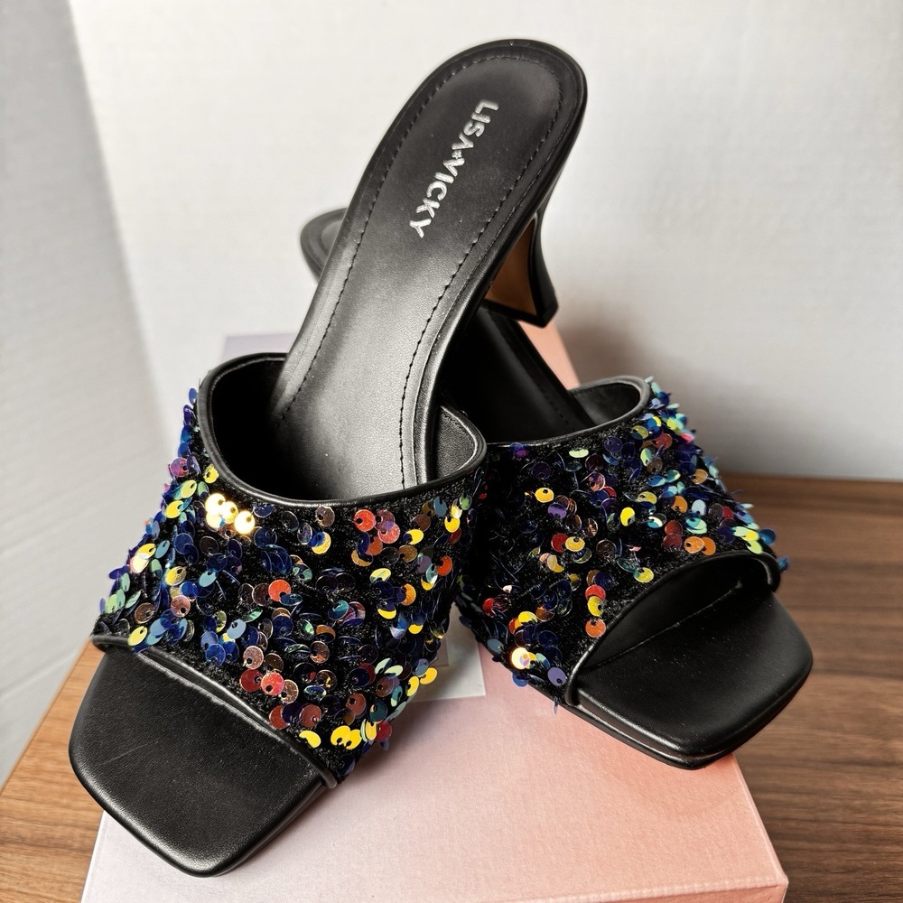 Lisa Vicky (Pretty-V) Women's Size 8 1/2M Multi Payette Sequin Shoe Sandals New